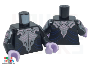 LEGO® 6504970 - 76382 - Minifiguur, Torso, print met zilver, koperkleurige versieringen, zwarte armen, lavendelkleurige handen